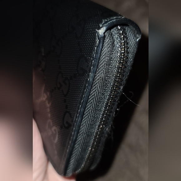 Authentic gucci zippered canvas long wallet for men - Picture 7 of 11